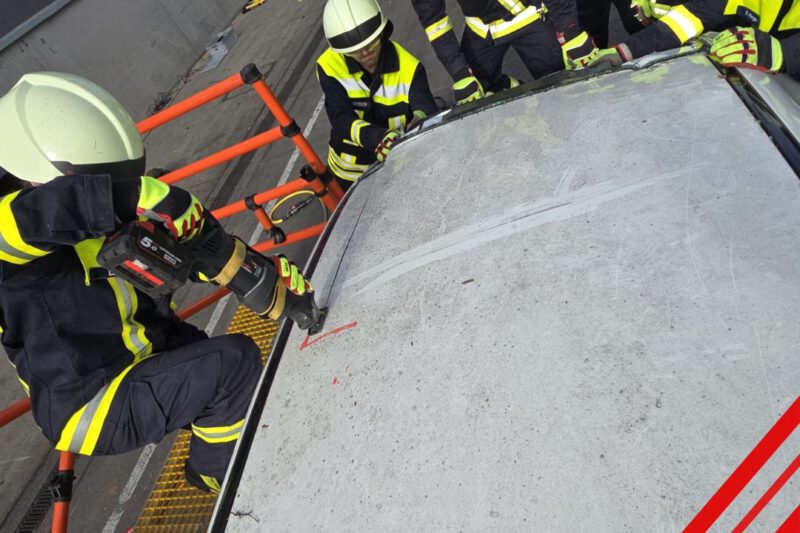 Seminarbesuch in Filderstadt – Neue Fahrzeugtechnologie am Rescue Training Center